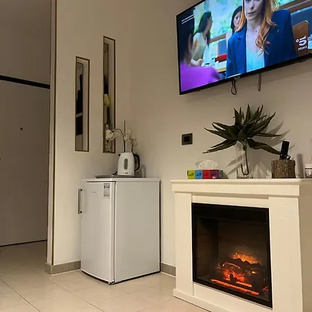 Klaus Fiera Apartment Bologna